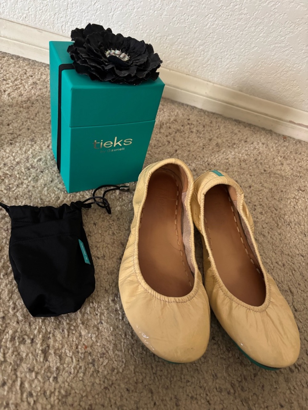 Tieks Biscotti Patent Leather Foldable Ballet Flats with Turquoise Sole